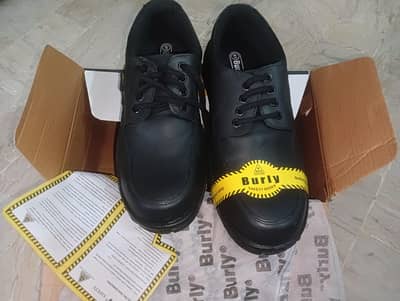 Safety shoes