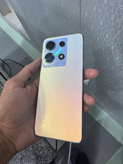 Infinix Note 30
