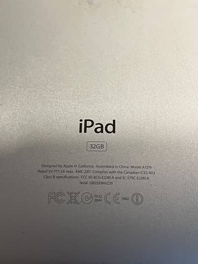 Original Apple iPad 1st Gen (32GB, Wi-Fi) - Model A1219 - Collector's