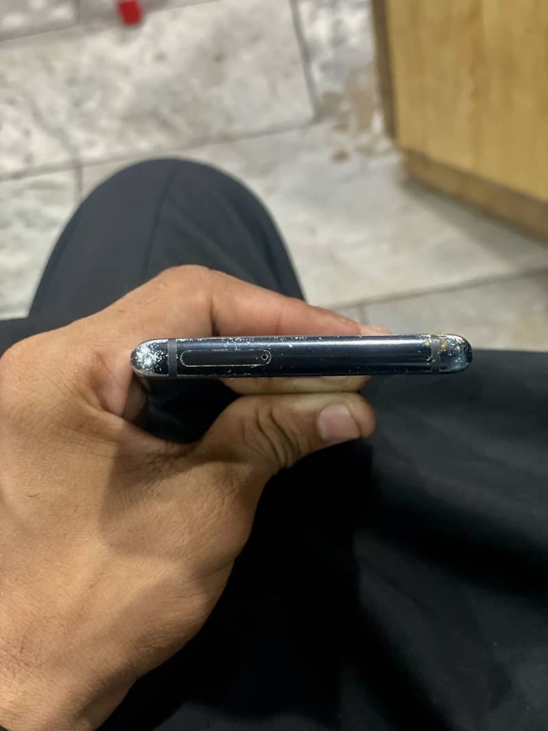 Samsung Mobile Note 8 5