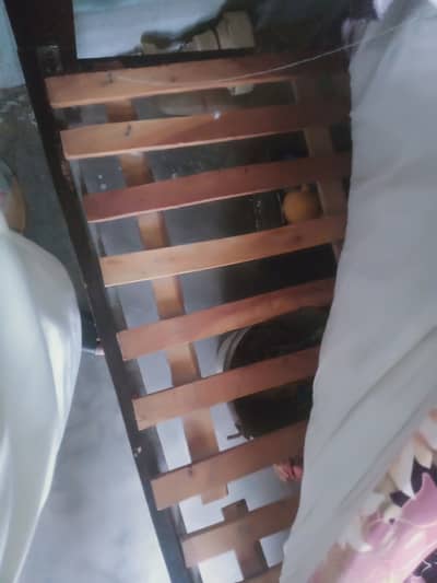 Bed for sell. . used.