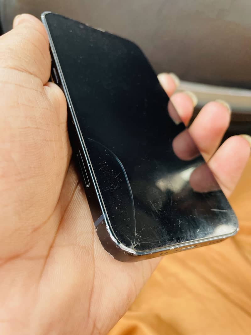 Iphone 13 mini 6