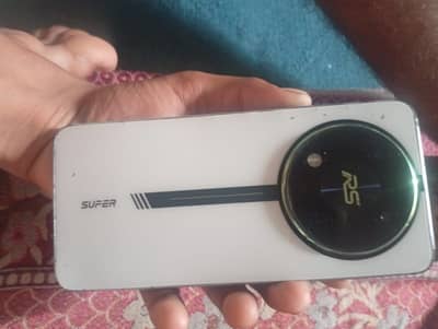 Itel RS4 8/256 mien ha Condition 10/10 ha koi fault nhi ha all ok ha