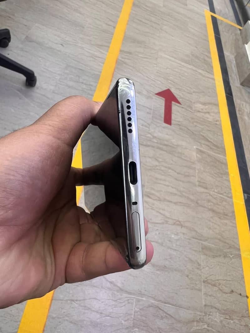 Tecno CAMON 40 Pro 1