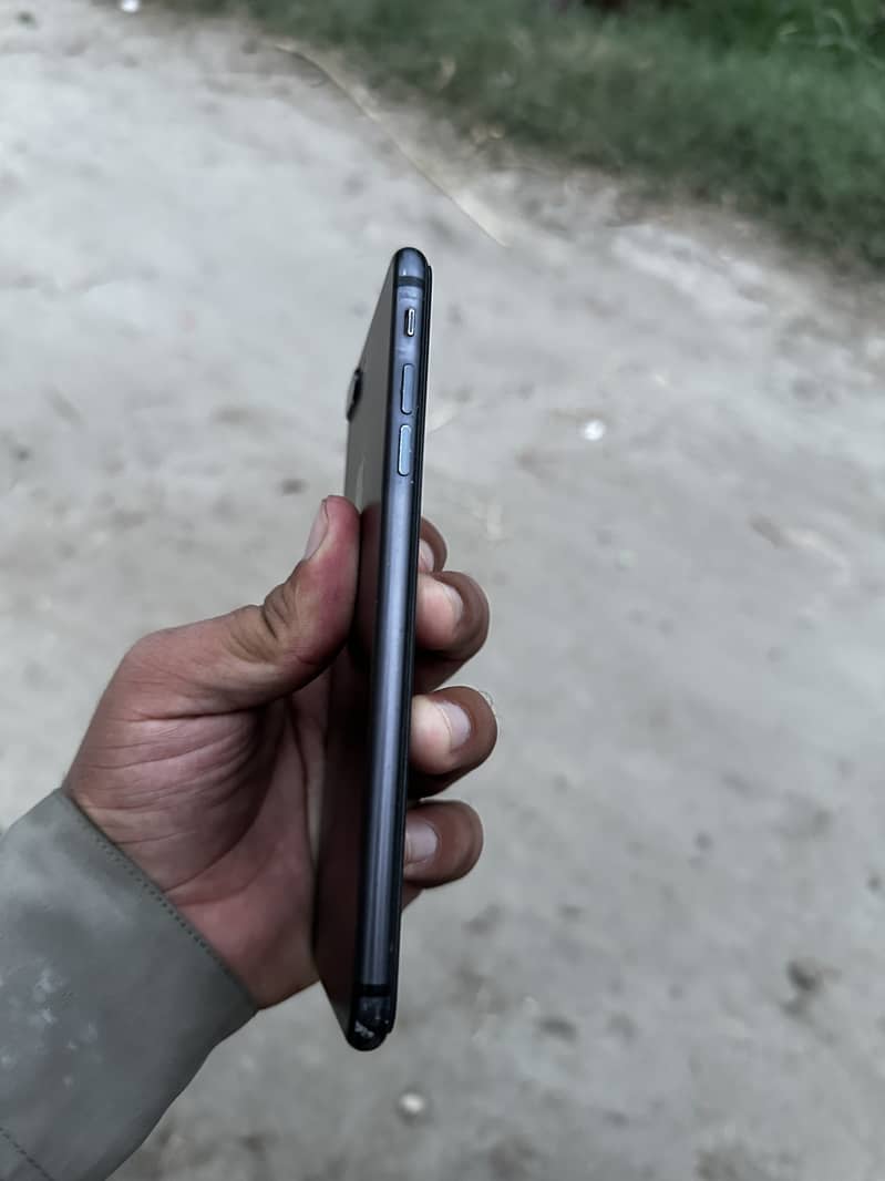 Apple iPhone 7 Plus 4