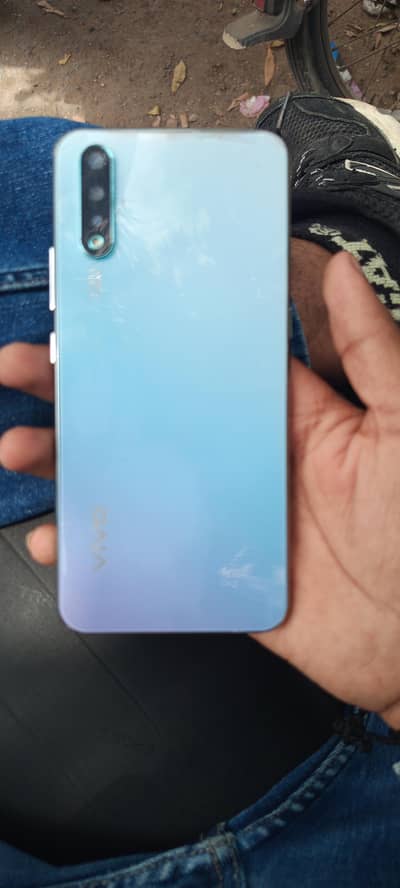Vivo S1