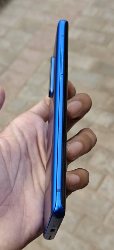 OnePlus 8 Pro