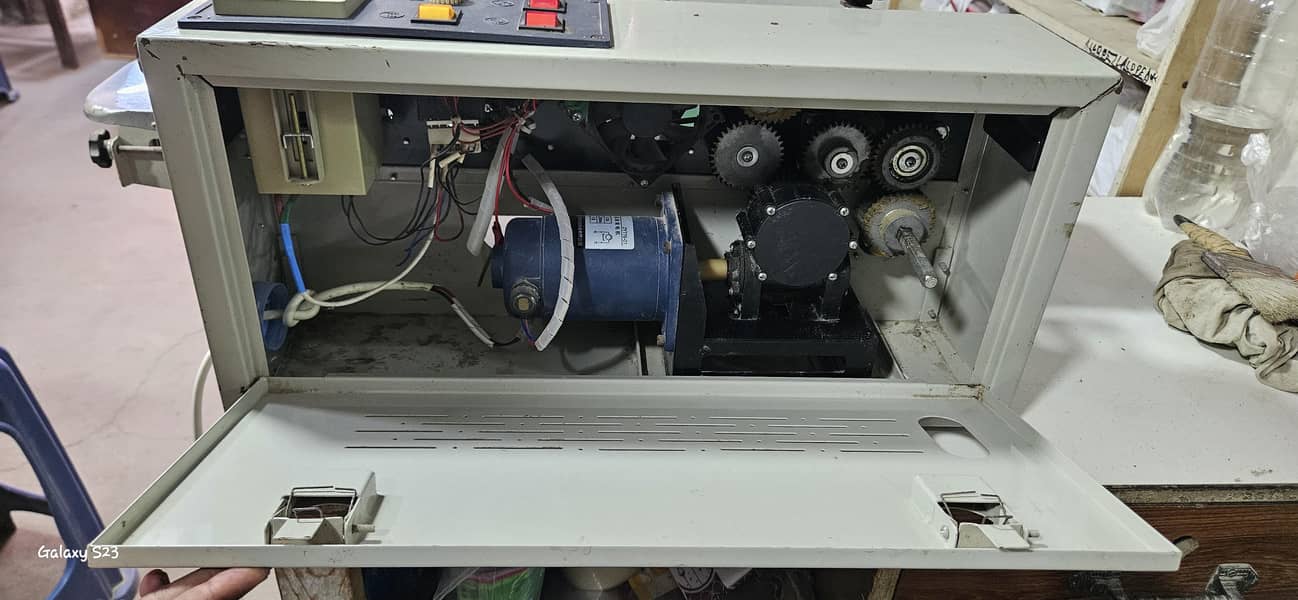sealing Machine 2