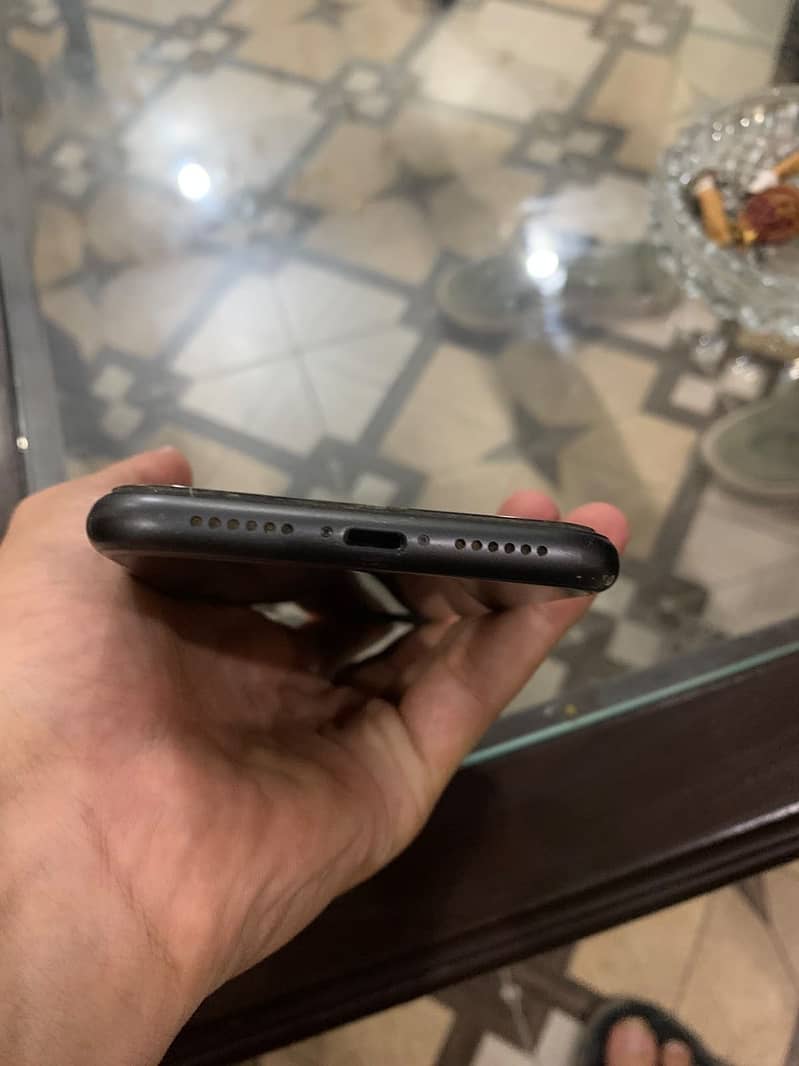 Apple iPhone 11 5
