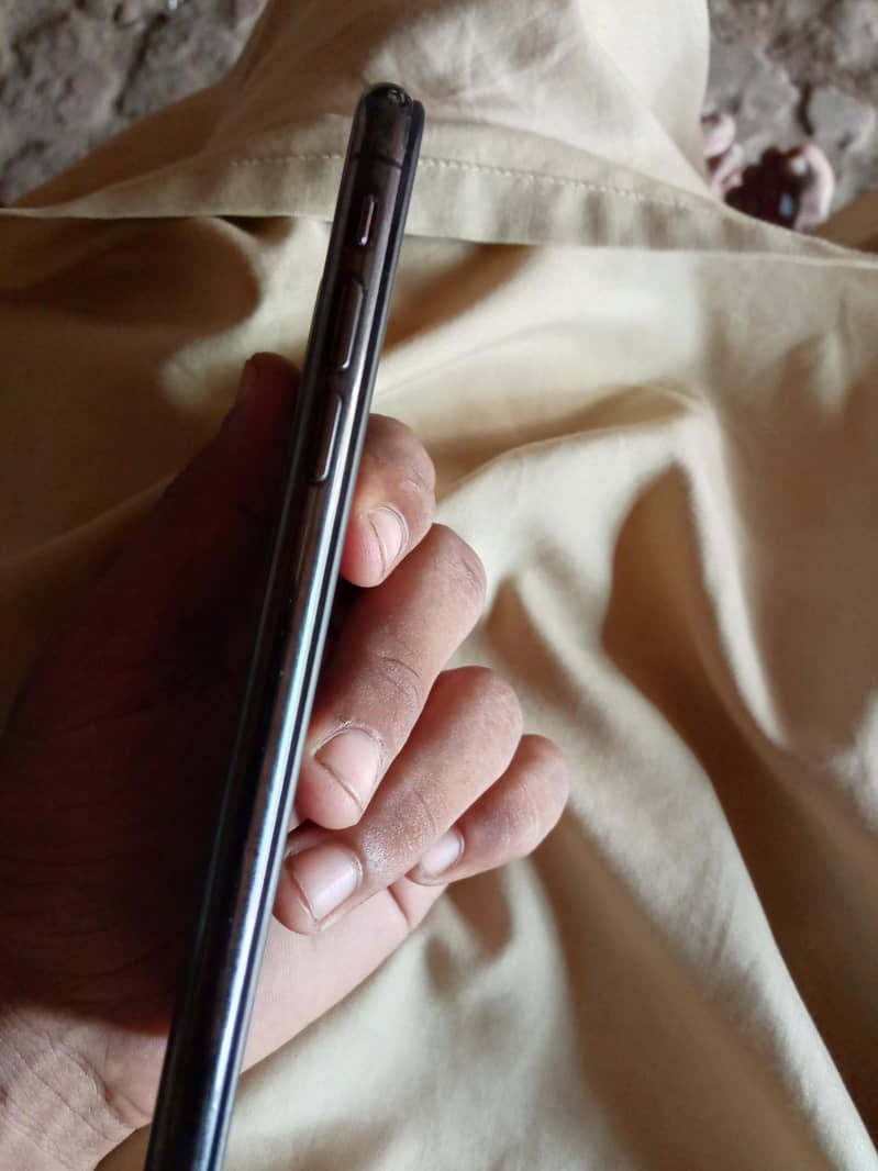Apple iPhone X 1