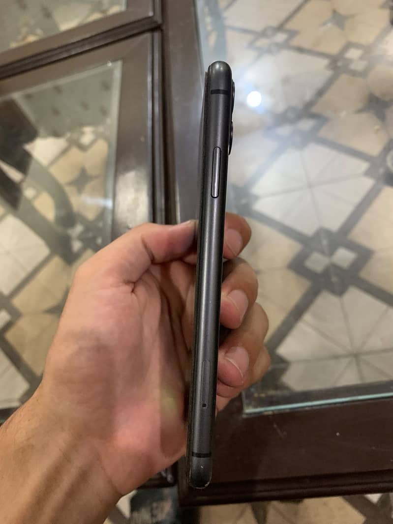 Apple iPhone 11 1