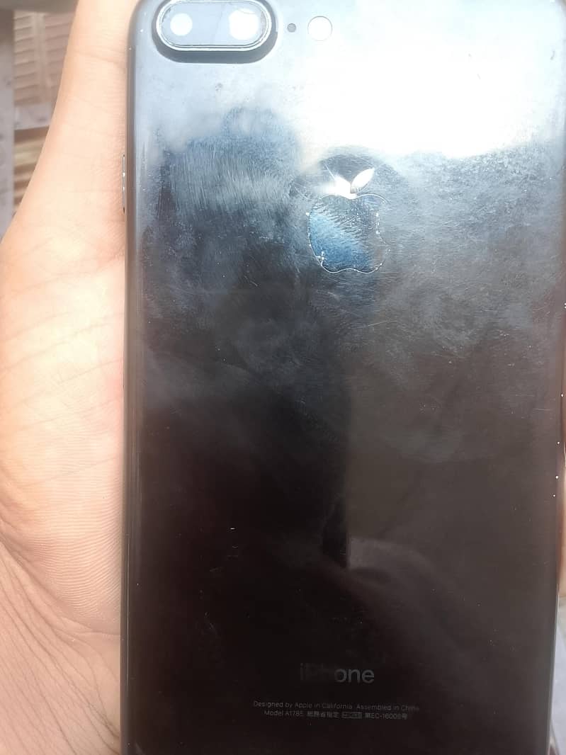 Apple iPhone 7 Plus 2