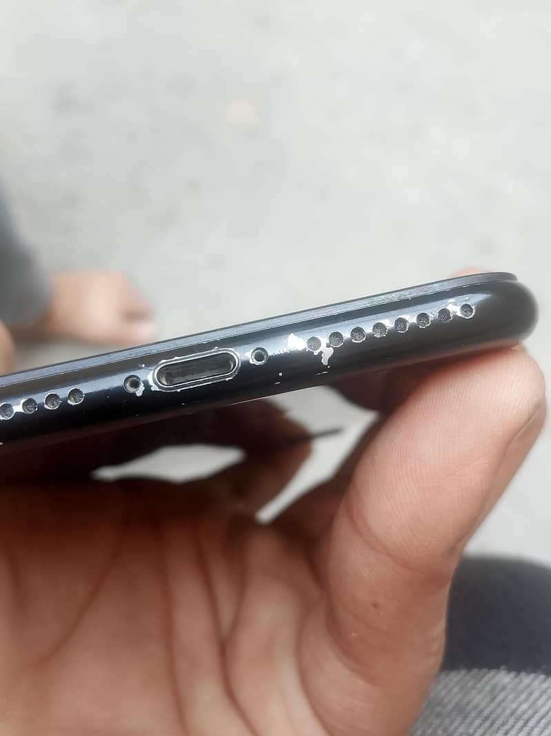 Apple iPhone 7 Plus 3