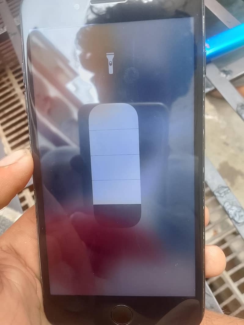 Apple iPhone 7 Plus 5