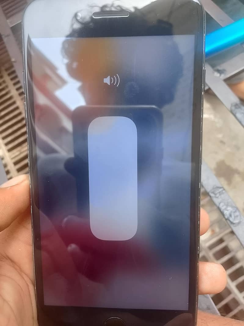 Apple iPhone 7 Plus 6