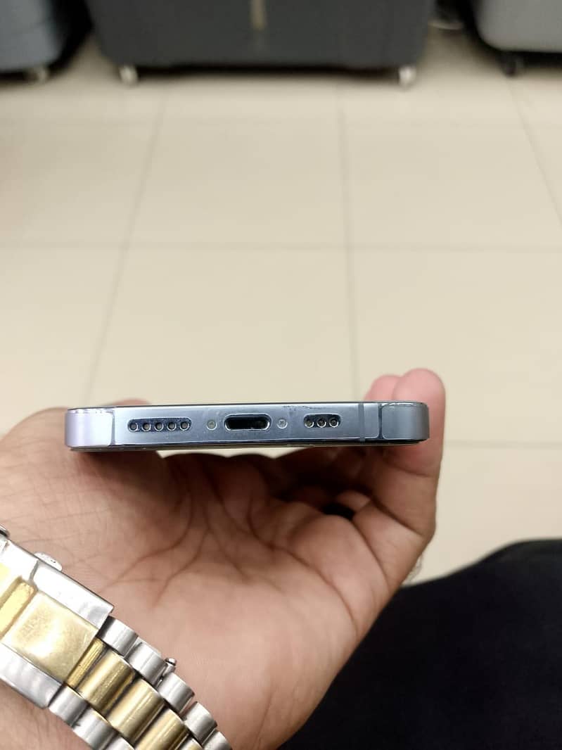 Apple iPhone 13 Pro 1