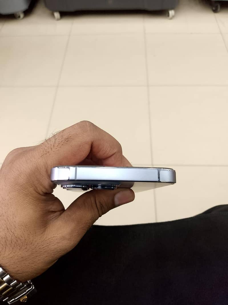 Apple iPhone 13 Pro 3