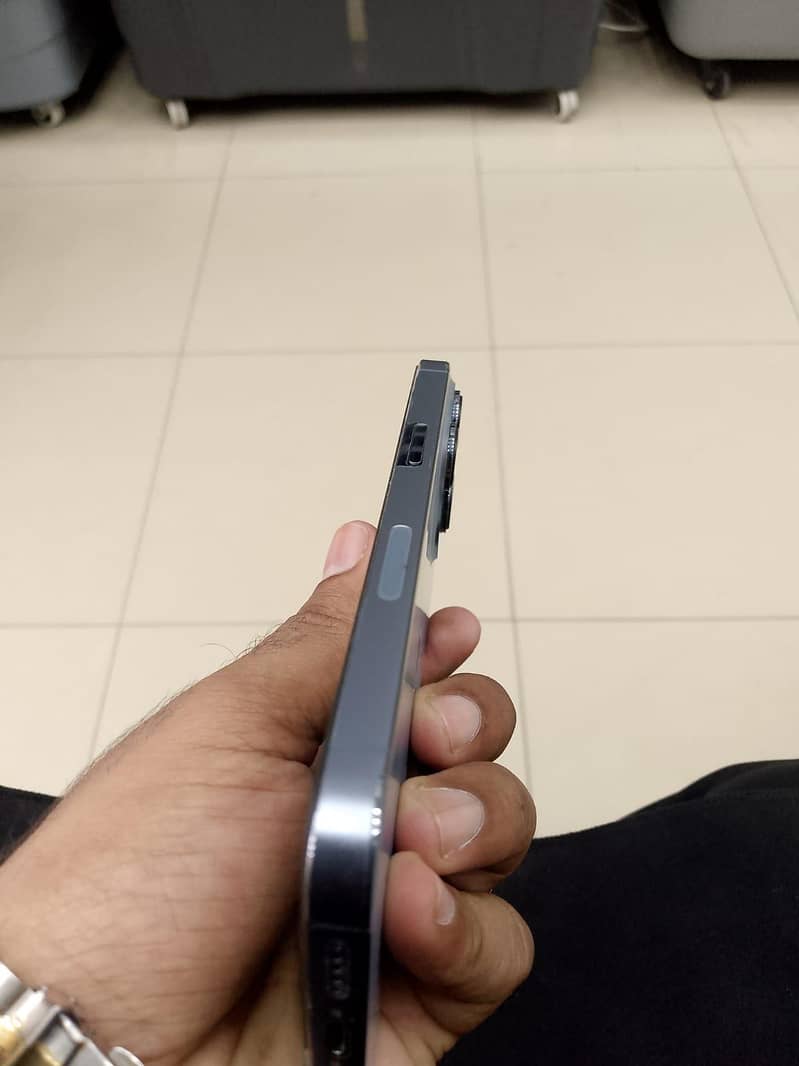 Apple iPhone 13 Pro 6