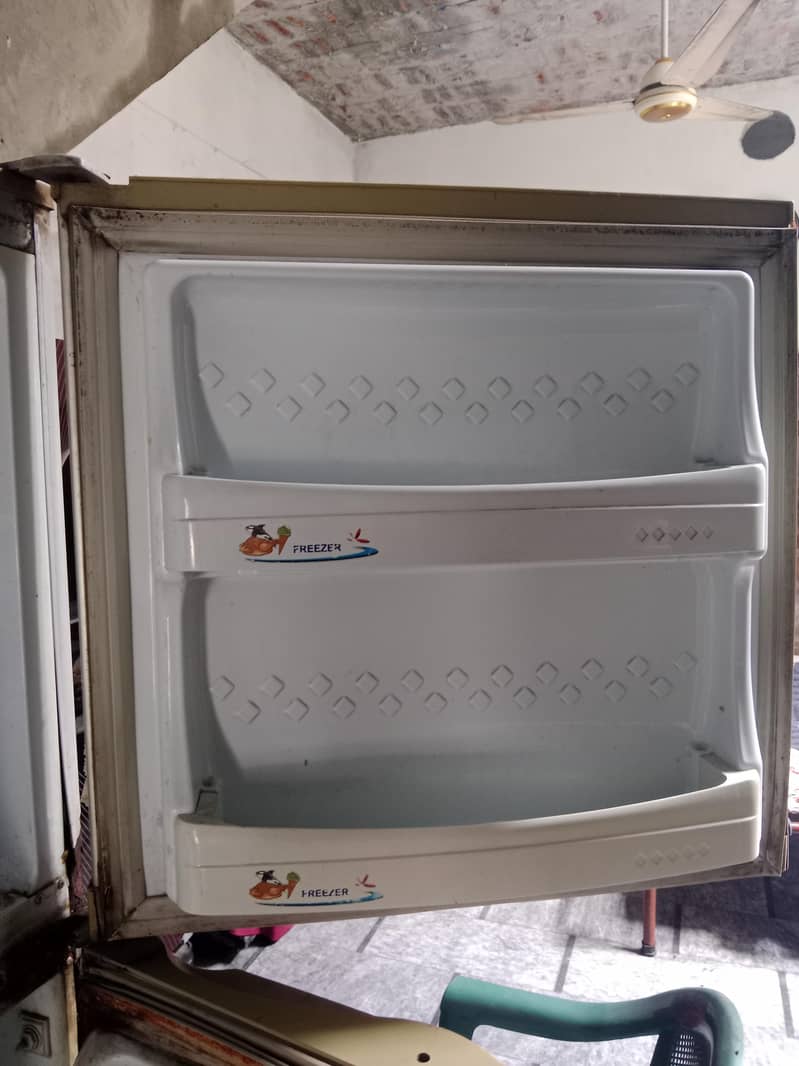 Refrigerator 5