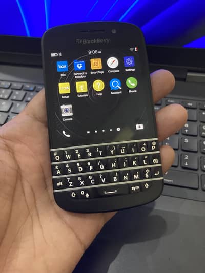 BlackBerry Q10 – PTA Approved, Genuine Phone, 4G Hotspot