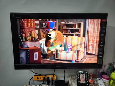 SONY BRAVIA LCD 32"