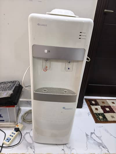 Gree Water Dispenser