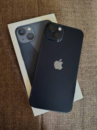 Apple iPhone 13