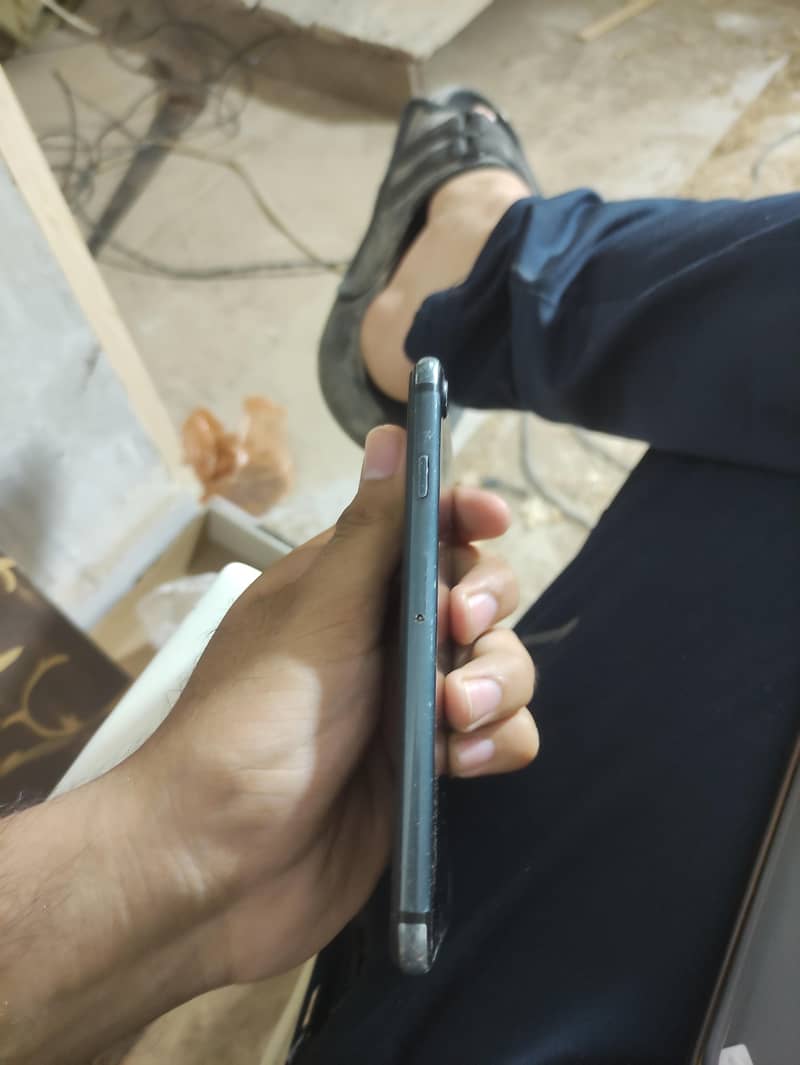 Apple iPhone 7 6