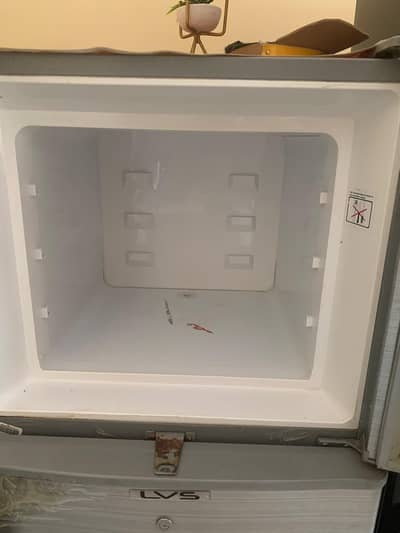 dawlance refrigerator