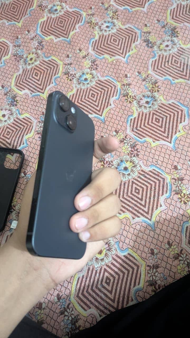 Iphone 15 2