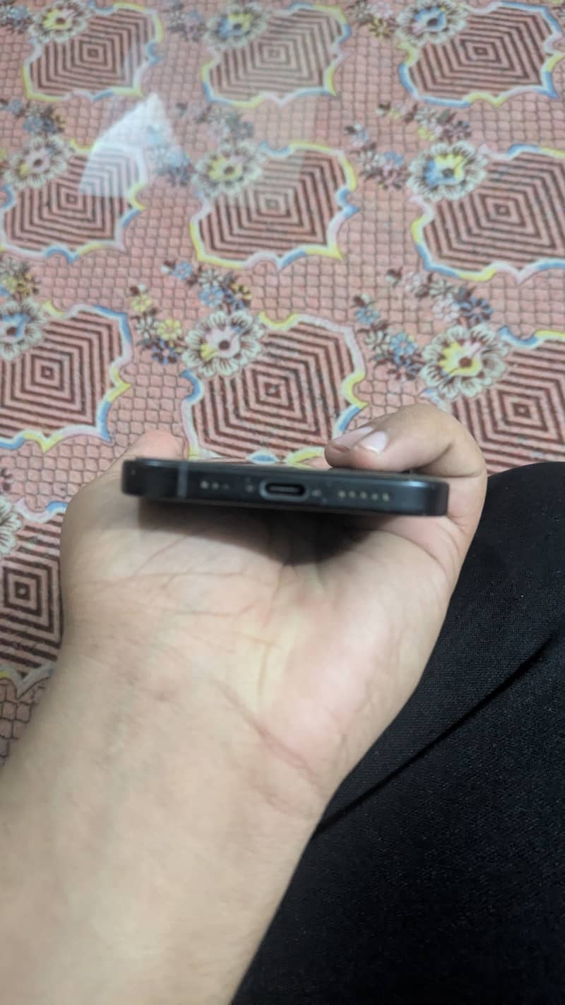 Iphone 15 3