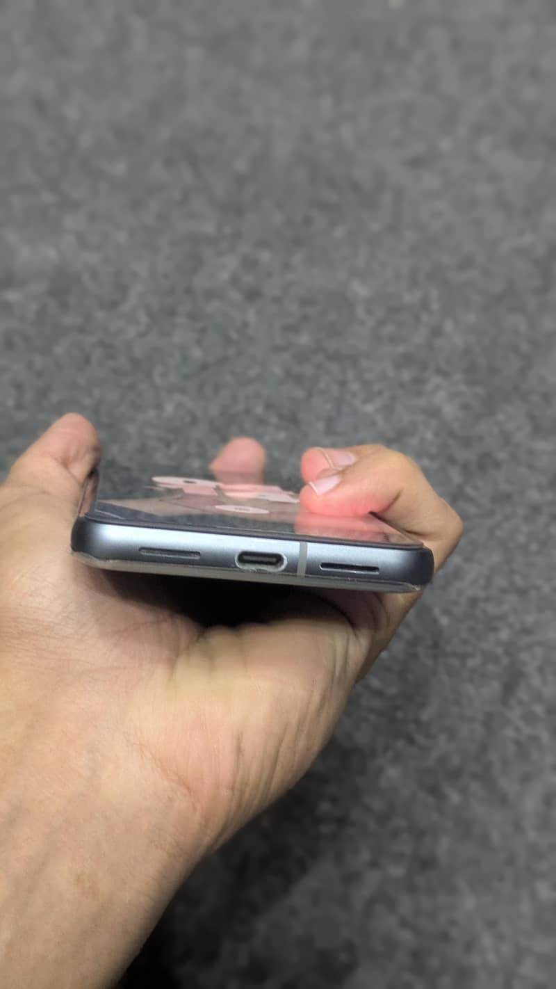 Google Pixel 8 1