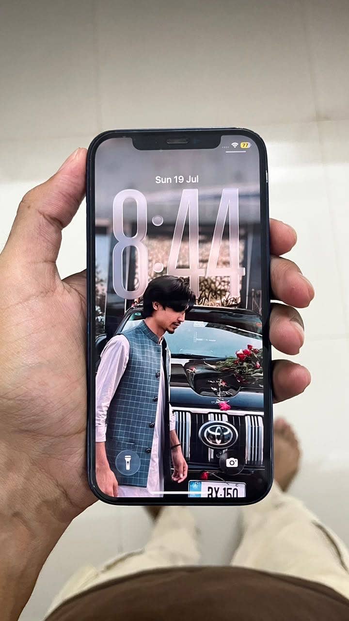 Apple iPhone 12 3