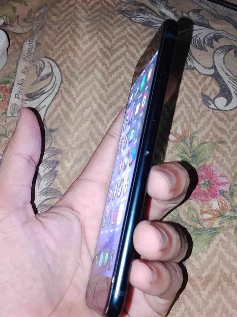 Iphone se 3rd urgent aale 1