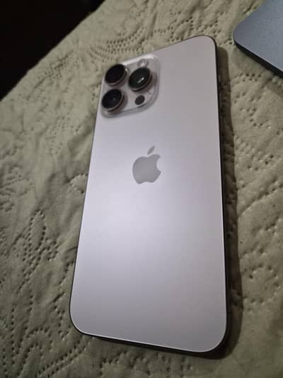 Apple iPhone 16 Pro Max