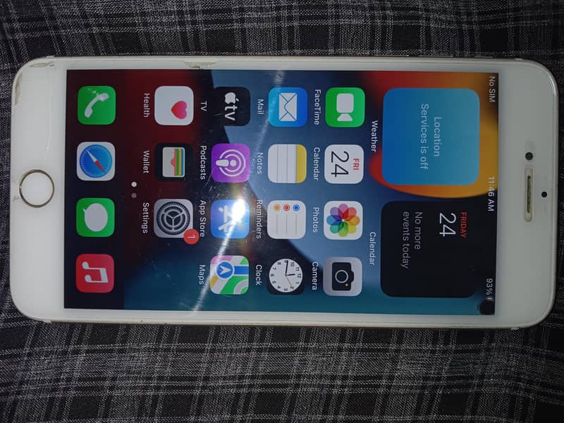 Apple iPhone 6 Plus 1