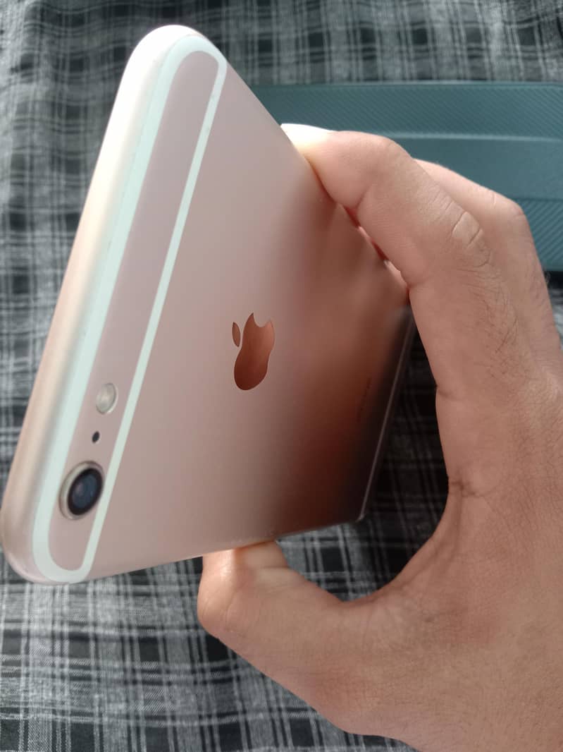 Apple iPhone 6 Plus 7