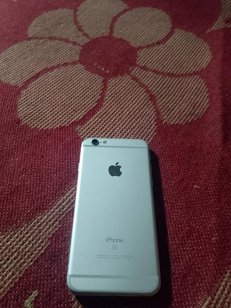 Apple iPhone 6S 1