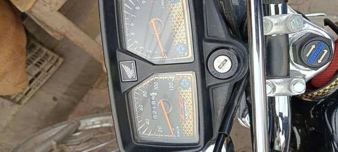 Honda CG125 Special Edition 2026 Golden Self start 10/10 Condition