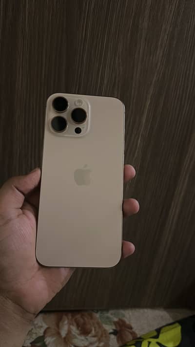 Apple iPhone 16 Pro Max