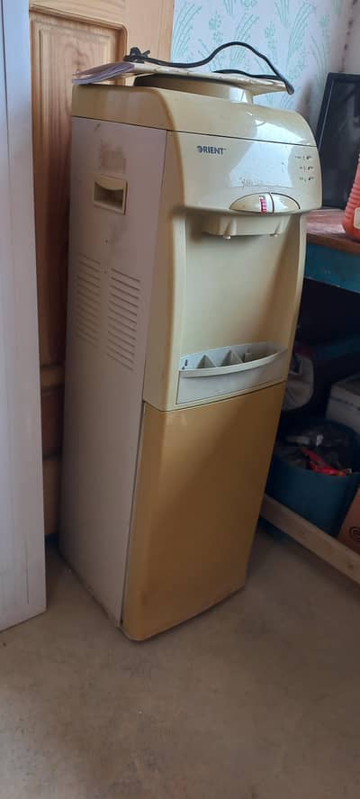 cold and hot water with refrigerator
