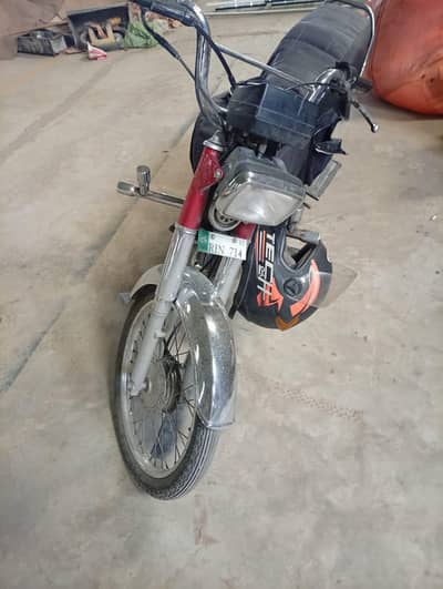 CD 70bike lush condition