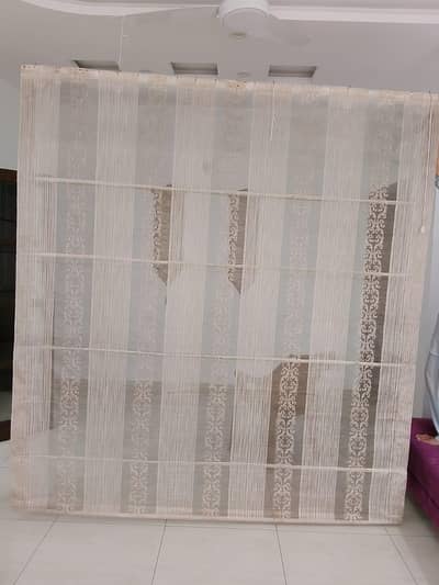 2 Used Window Blinds – Good Condition (Set of 2)