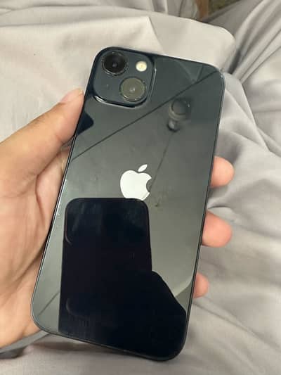 Apple iPhone 13