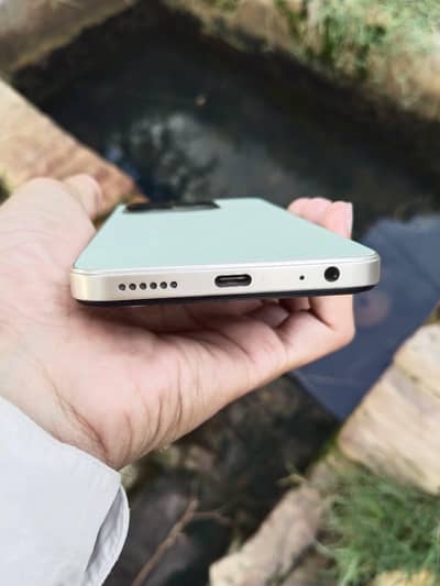 Tecno spark 20c