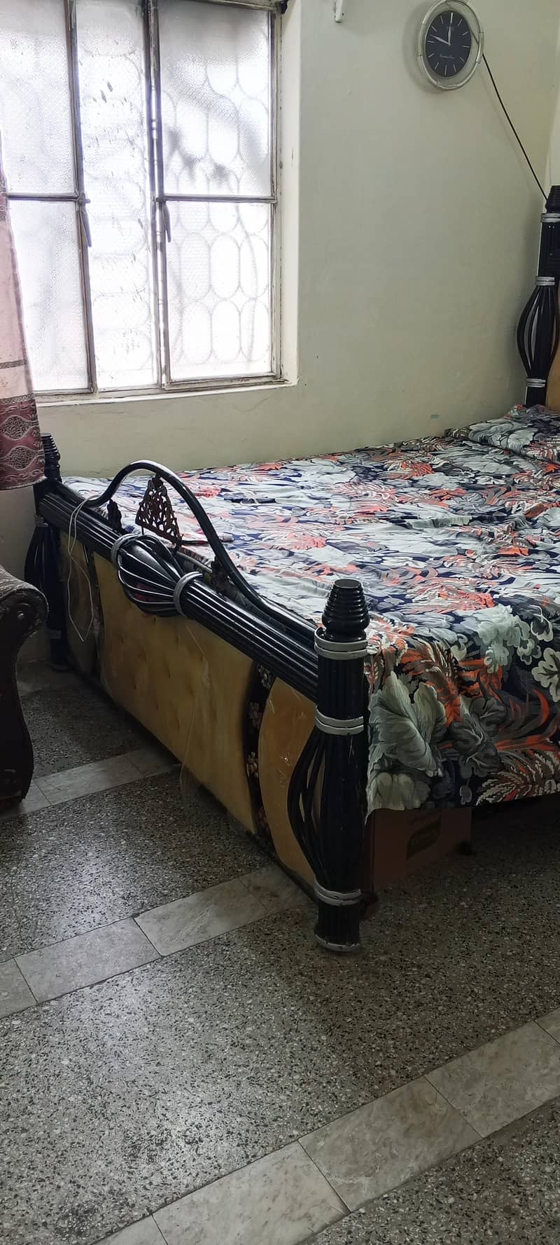 bed and sofa 3
