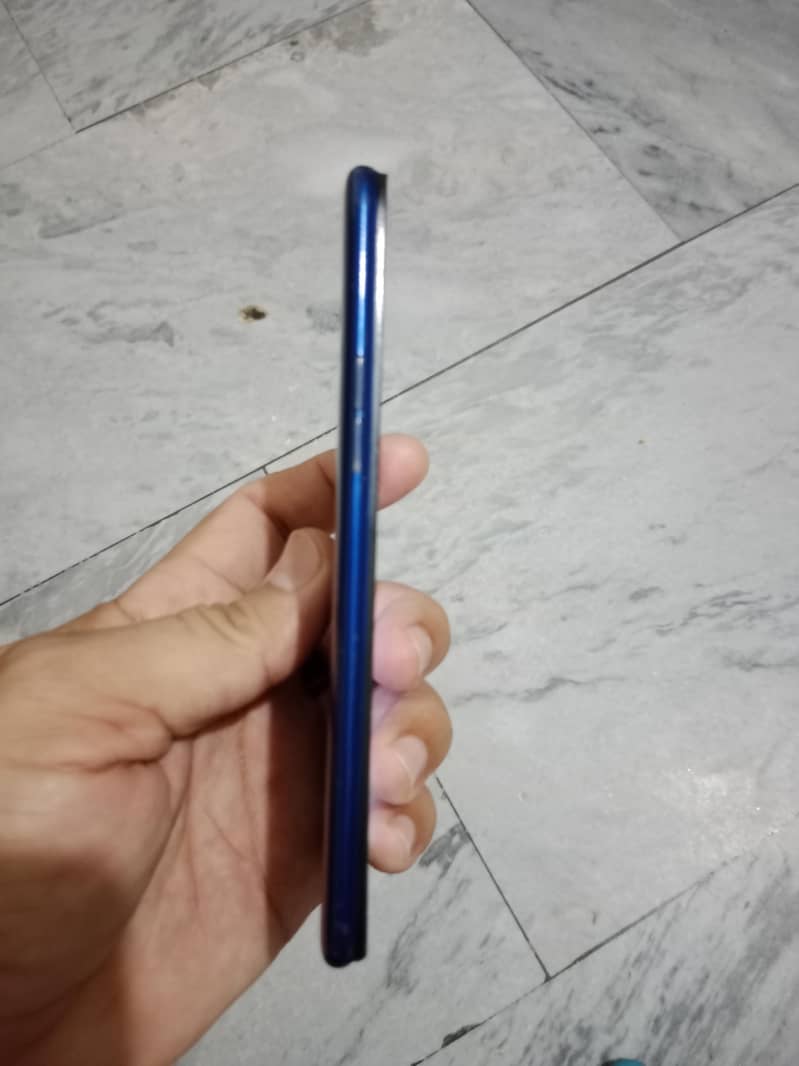 OPPO A83 4