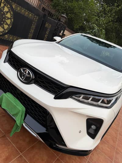 Toyota Fortuner Legender 2023