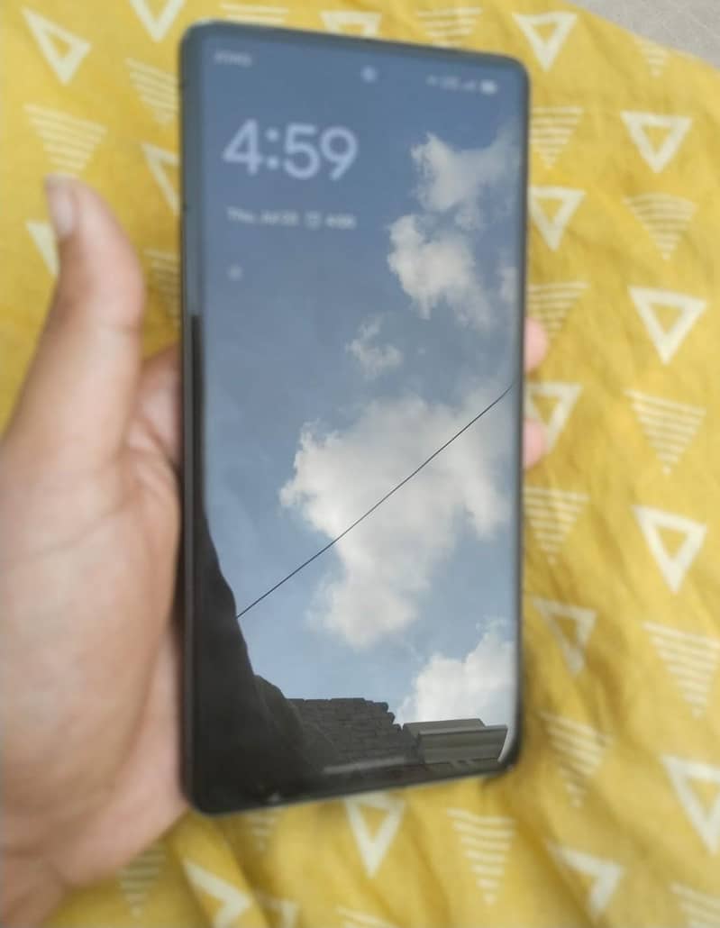Google Pixel 7 4
