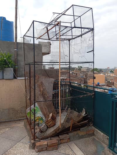 jall . lakri Ka cage. chota pinjra